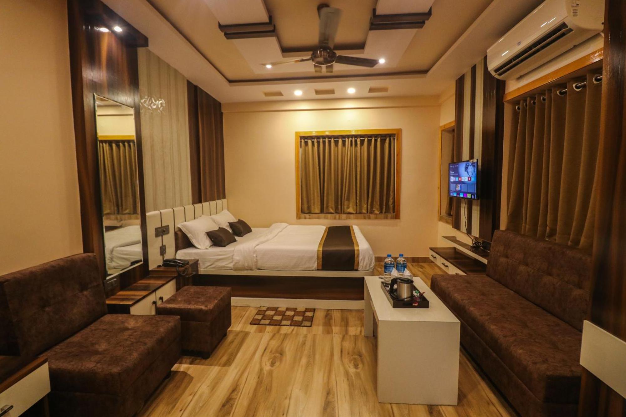 Отель Mohar Residency Калькутта Экстерьер фото